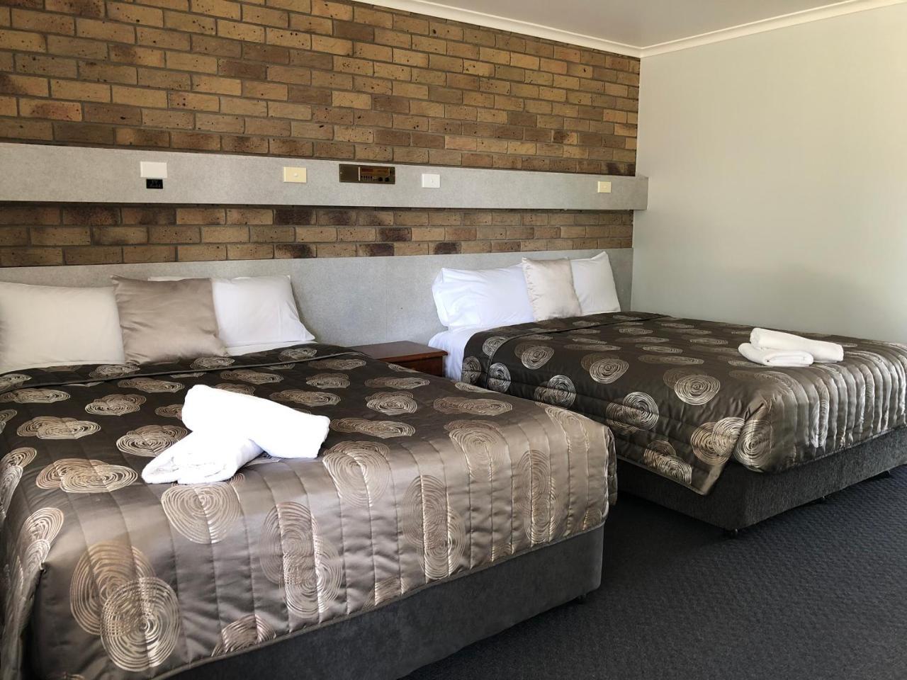True Blue Motor Inn Rockhampton Kültér fotó