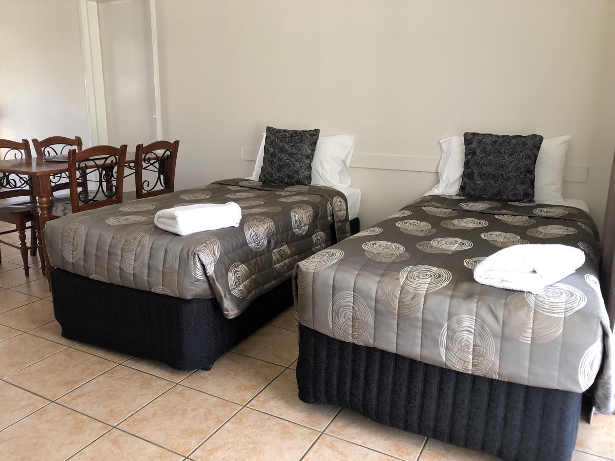 True Blue Motor Inn Rockhampton Kültér fotó